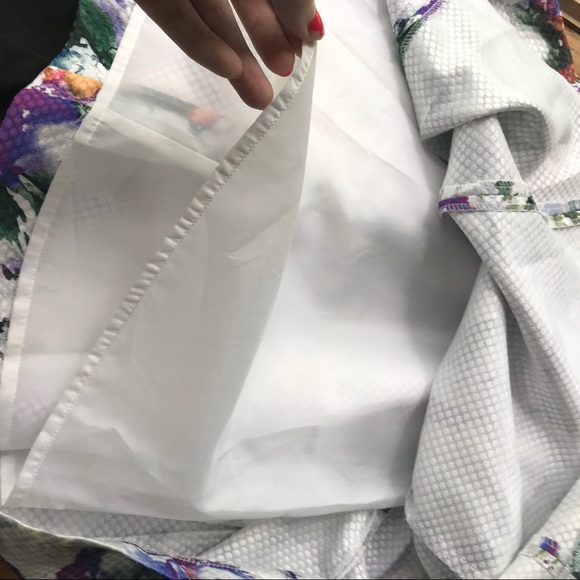 ⭐️FINAL MARKDOWN⭐️ H&M Floral Watercolor Dress - Picture 6 of 6